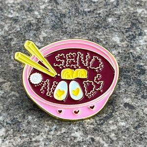 Ramon Noodle Lover brooch‎ lapel pin backpack pin hat pin